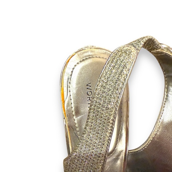 Worthington Dayne Silver Metallic Peep Toe Stiletto Heels Sz 6.5 - Picture 11 of 15